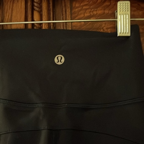 Lululemon navy leggings - Picture 3 of 4